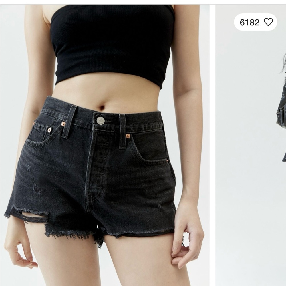 Levi’s 501 cutoff denim shorts